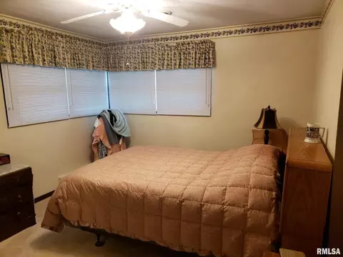5204 8th Ave, Moline, IL 61265 photo 6