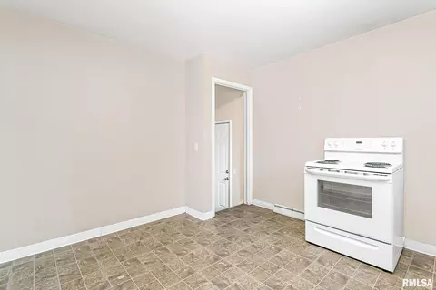 1125 26th St, Moline, IL 61265 photo 7