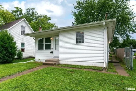 1125 26th St, Moline, IL 61265 photo 2