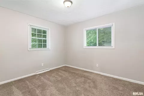 1125 26th St, Moline, IL 61265 photo 12