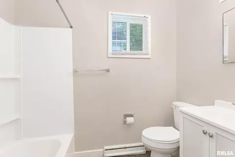 1125 26th St, Moline, IL 61265 photo 14
