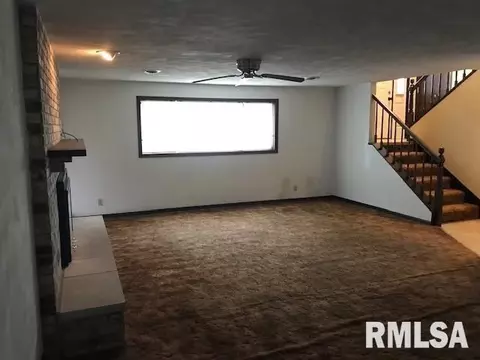 204 Causemaker Dr, Atkinson, IL 61235 photo 15