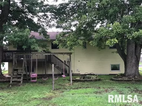 204 Causemaker Dr, Atkinson, IL 61235 photo 3