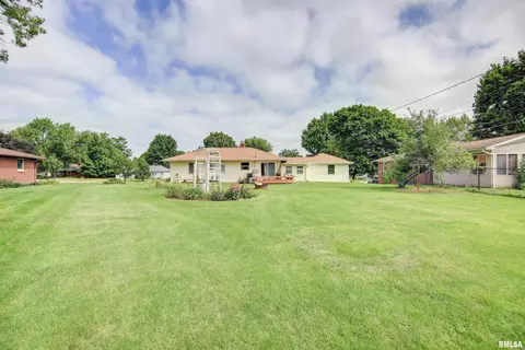 1705 Circle Dr E, Clinton, IA 52732 photo 12