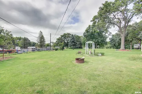 1705 Circle Dr E, Clinton, IA 52732 photo 14
