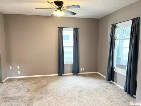1705 14th Ave, Moline, IL 61265 photo 16