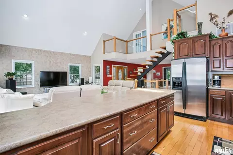 104 4th St, Hampton, IL 61256 photo 10