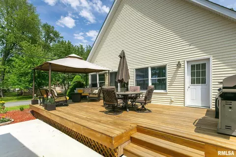 104 4th St, Hampton, IL 61256 photo 5
