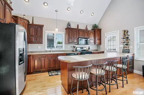 104 4th St, Hampton, IL 61256 photo 8