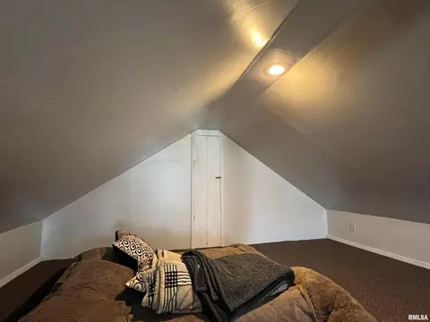 3203 4th St, Moline, IL 61265 photo 17