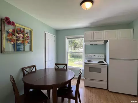 3203 4th St, Moline, IL 61265 photo 11