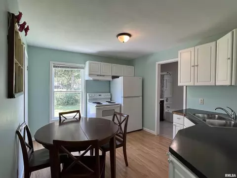 3203 4th St, Moline, IL 61265 photo 10