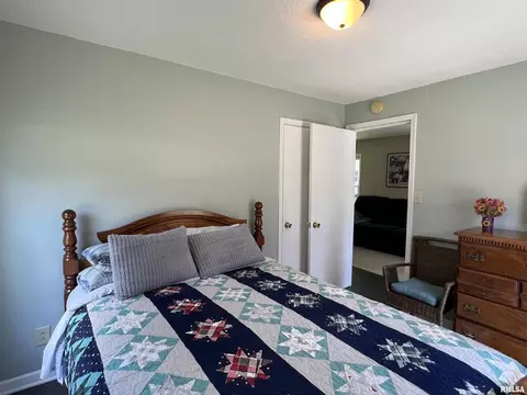 3203 4th St, Moline, IL 61265 photo 15