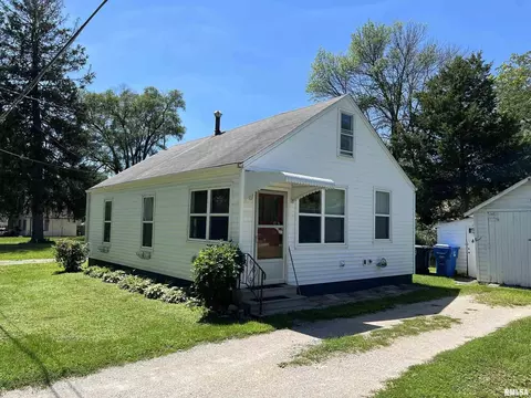 3203 4th St, Moline, IL 61265 photo 1