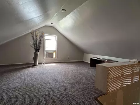 3203 4th St, Moline, IL 61265 photo 18
