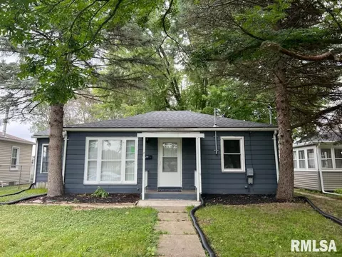 2014 9th St, Moline, IL 61265 photo 1