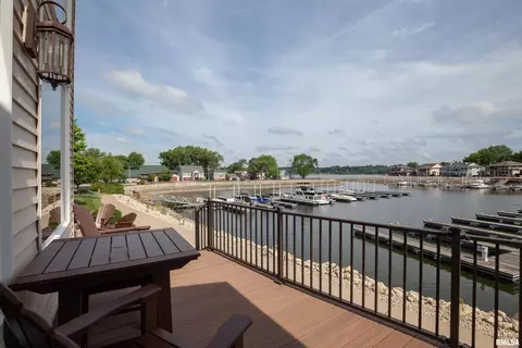 26 Villa Dr, Hampton, IL 61256 photo 3