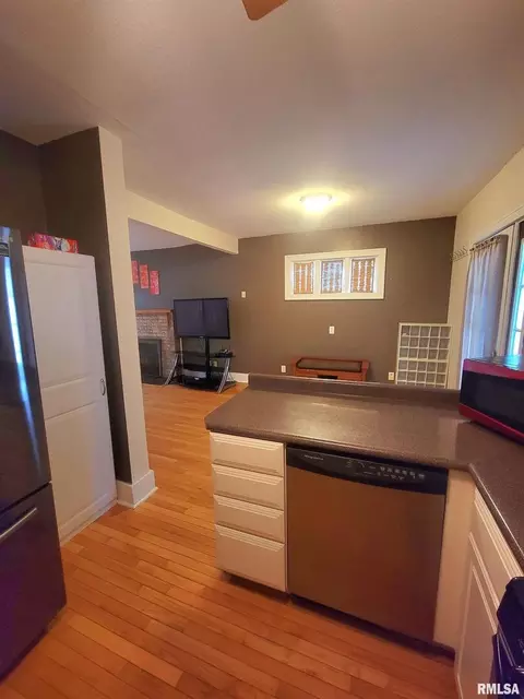 2419 12th Ave, Moline, IL 61265 photo 10