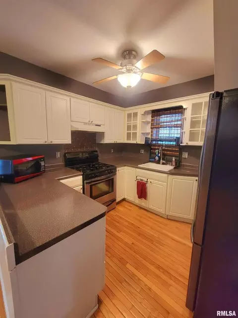 2419 12th Ave, Moline, IL 61265 photo 9