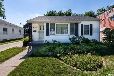 1115 48th St, Moline, IL 61265 photo 1
