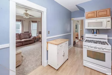 2028 14th St, Moline, IL 61265 photo 16