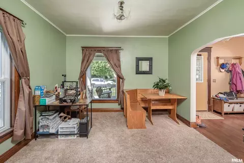 2028 14th St, Moline, IL 61265 photo 9