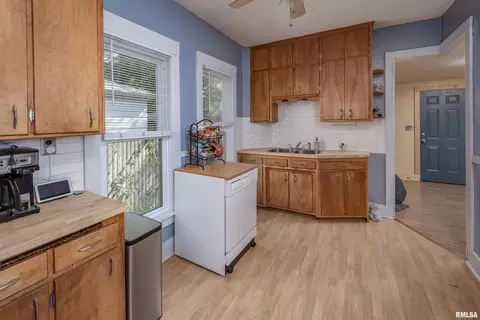 2028 14th St, Moline, IL 61265 photo 14