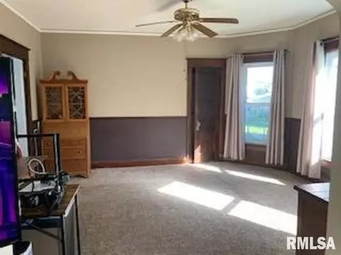 2028 14th St, Moline, IL 61265 photo 6
