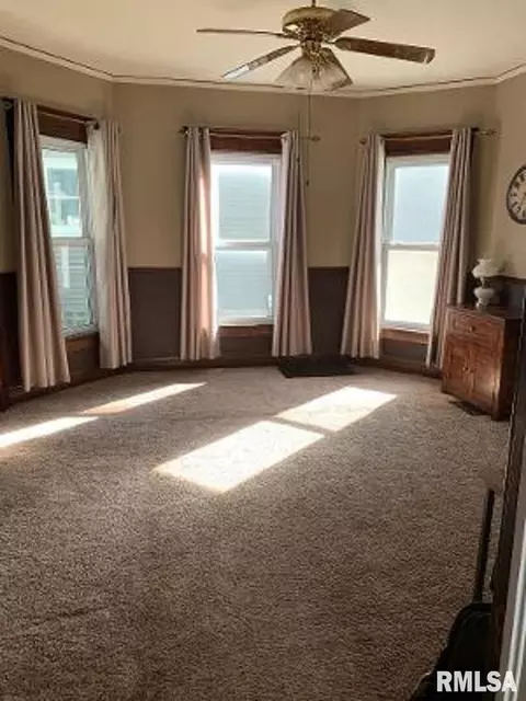 2028 14th St, Moline, IL 61265 photo 5