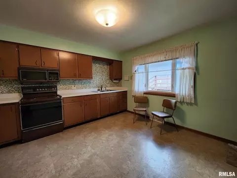 3333 3rd St, Moline, IL 61265 photo 17