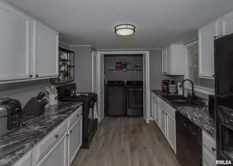 628 13th Ave, Hampton, IL 61256 photo 8