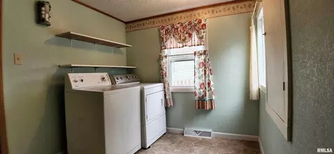 110 W Jackson St, Joy, IL 61260 photo 11