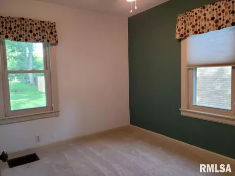 1907 46th St, Moline, IL 61265 photo 16
