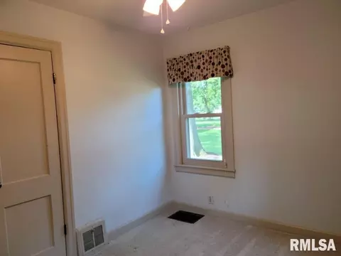1907 46th St, Moline, IL 61265 photo 17