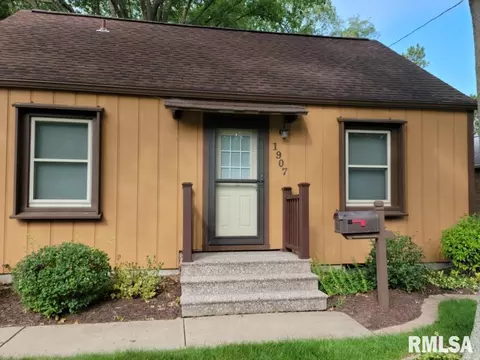 1907 46th St, Moline, IL 61265 photo 2