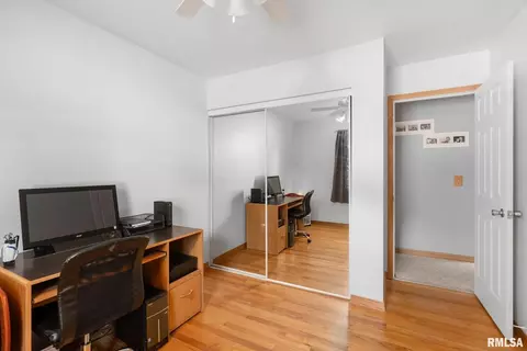 1418 18th Ave, Silvis, IL 61282 photo 17