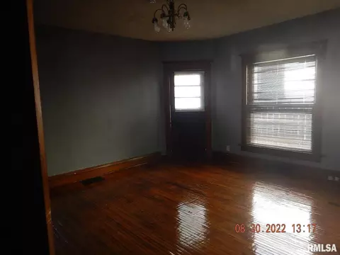 207 Elliott St, Kewanee, IL 61443 photo 6