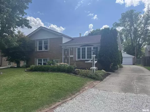 4814 27th Ave, Moline, IL 61265 photo 1