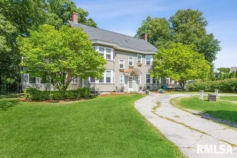 1100 13th St, Moline, IL 61265 photo 2