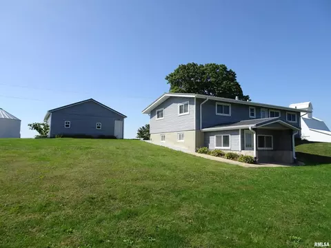 19501 E 1950th St, Atkinson, IL 61235 photo 2