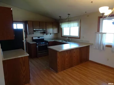19501 E 1950th St, Atkinson, IL 61235 photo 3