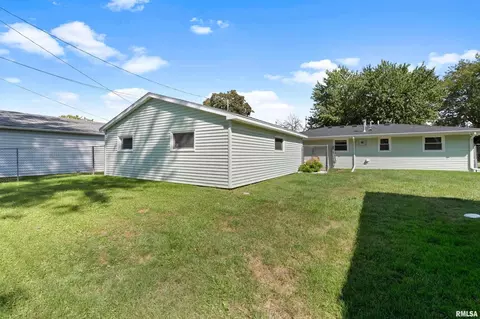 2312 11th St, Silvis, IL 61282 photo 16