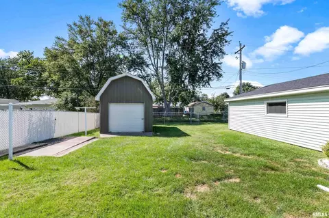 2312 11th St, Silvis, IL 61282 photo 17