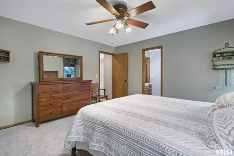 112 Blackhawk Dr, Park View, IA 52748 photo 18