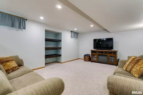 112 Blackhawk Dr, Park View, IA 52748 photo 31