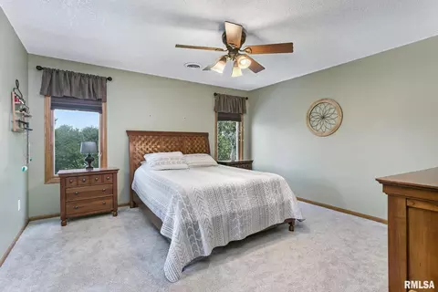 112 Blackhawk Dr, Park View, IA 52748 photo 17