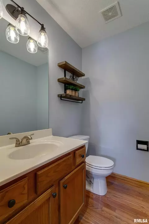 112 Blackhawk Dr, Park View, IA 52748 photo 15