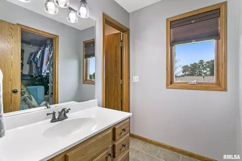 112 Blackhawk Dr, Park View, IA 52748 photo 20