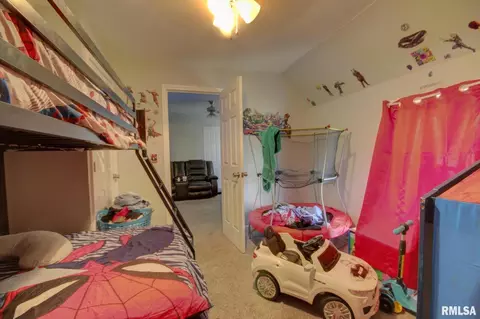 1401 13th St, Moline, IL 61265 photo 9