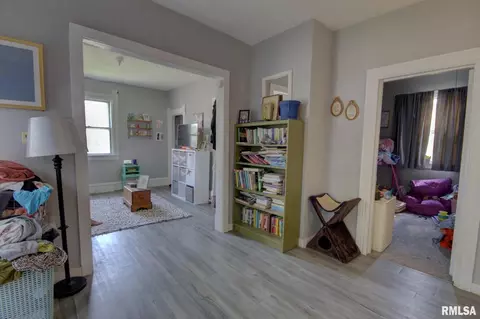 1401 13th St, Moline, IL 61265 photo 17